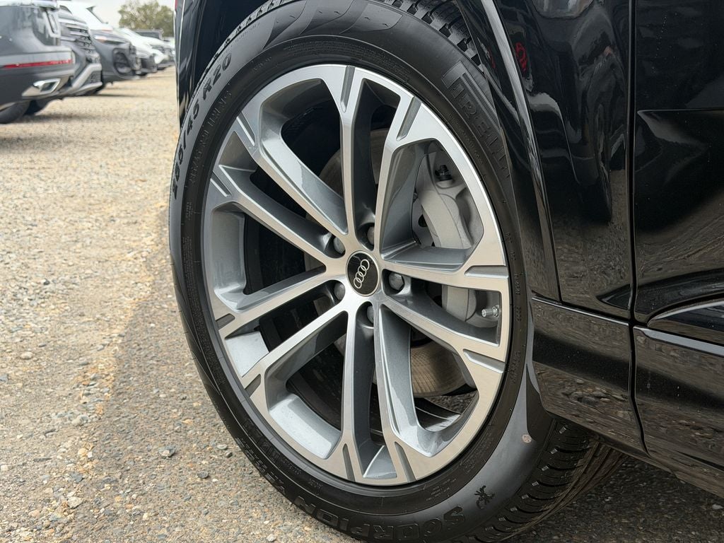 2026 Audi Q7 45 Premium quattro