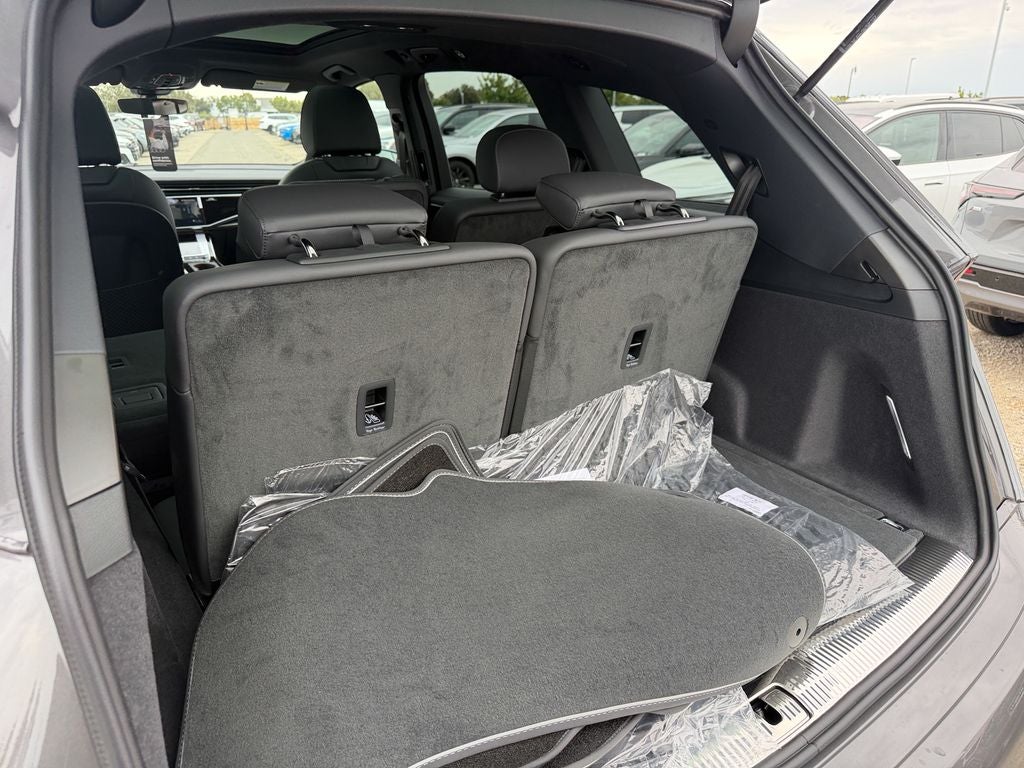 2026 Audi Q7 45 Premium quattro