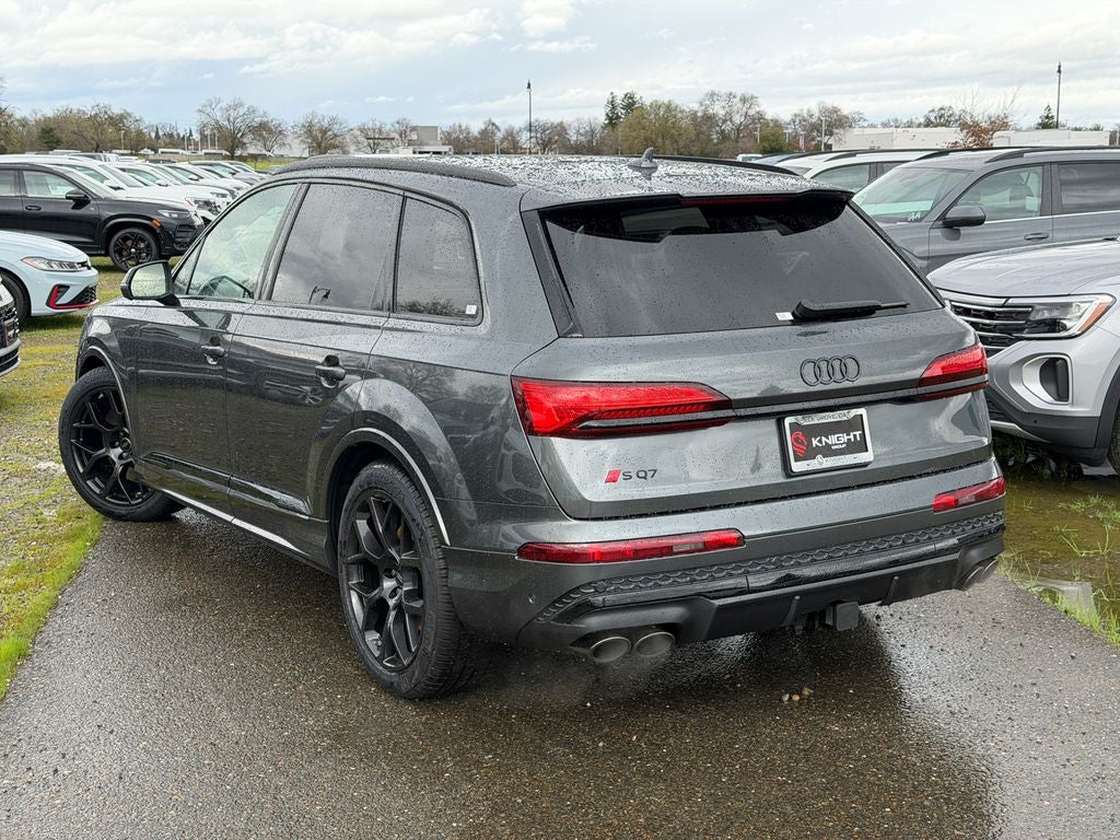 2026 Audi SQ7 Premium Plus quattro