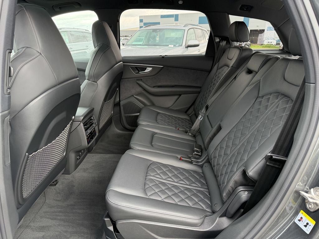 2026 Audi SQ7 Premium Plus quattro