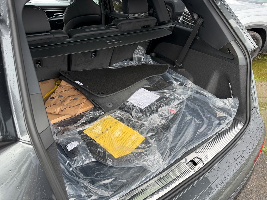 2026 Audi SQ7 Premium Plus quattro