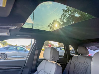 2023 Audi SQ5 Premium Plus quattro