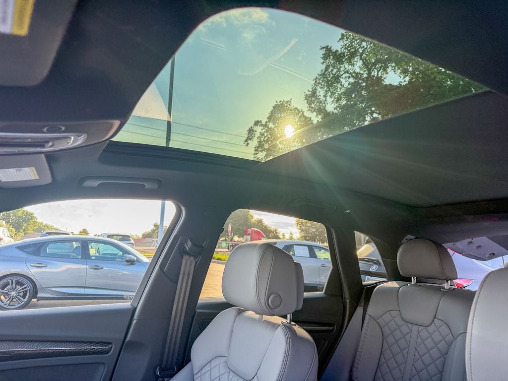 2023 Audi SQ5 Premium Plus quattro