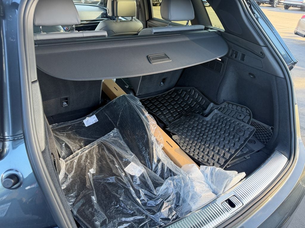 2023 Audi SQ5 Premium Plus quattro