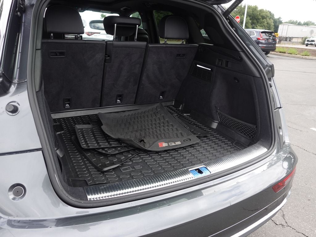 2022 Audi SQ5 Premium Plus quattro