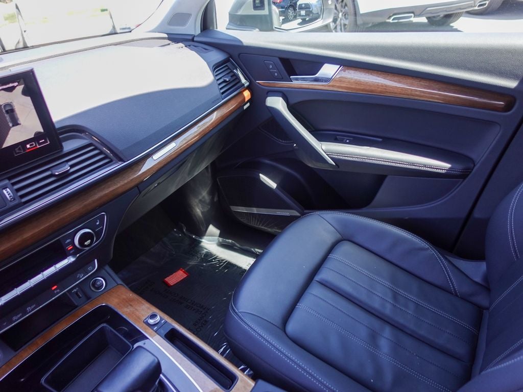 2023 Audi Q5 45 S line Premium quattro