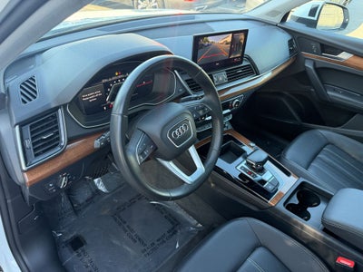 2023 Audi Q5 45 S line Premium quattro
