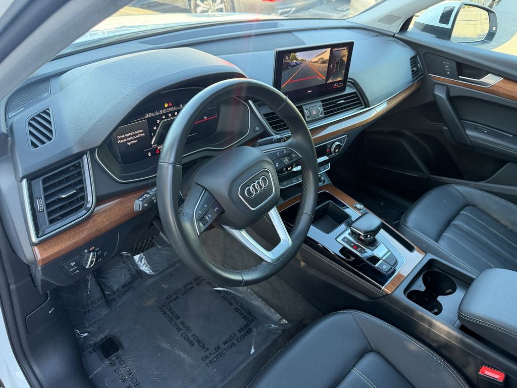 2023 Audi Q5 45 S line Premium quattro