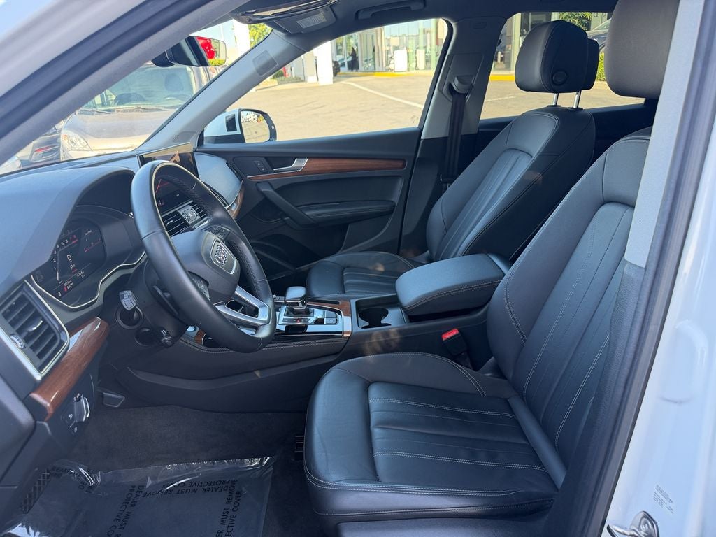 2023 Audi Q5 45 S line Premium quattro