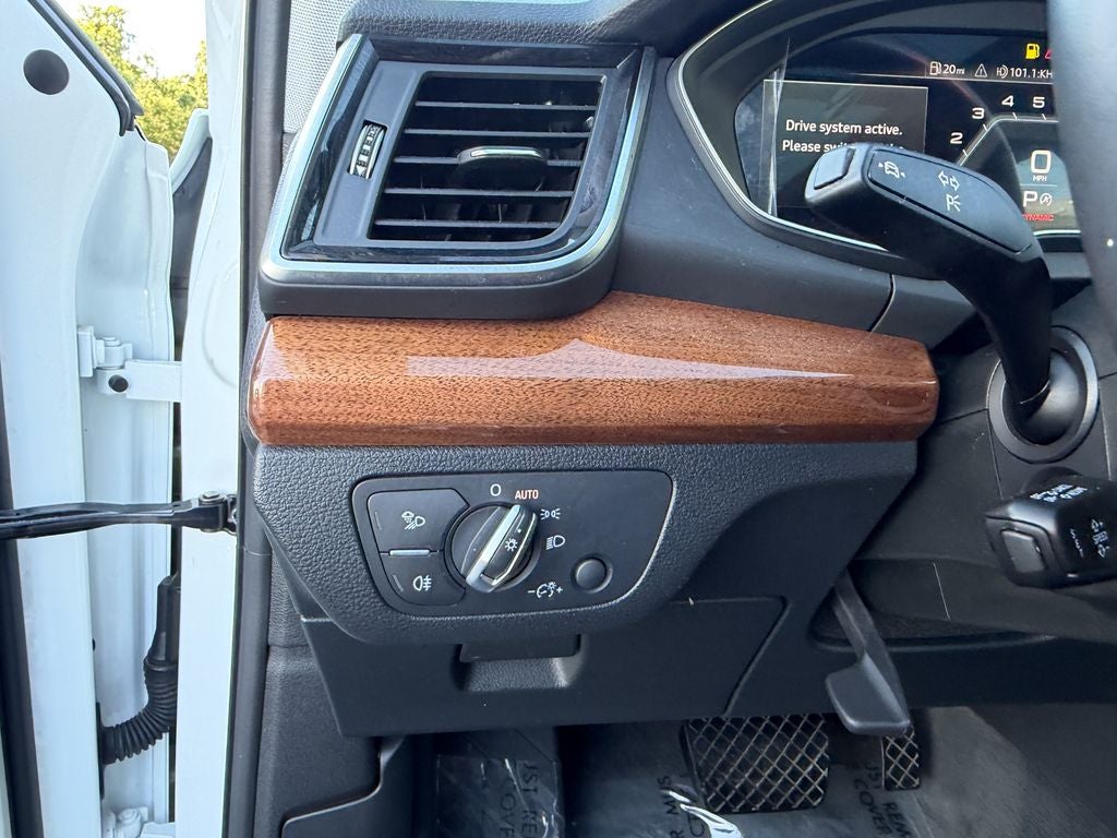 2023 Audi Q5 45 S line Premium quattro
