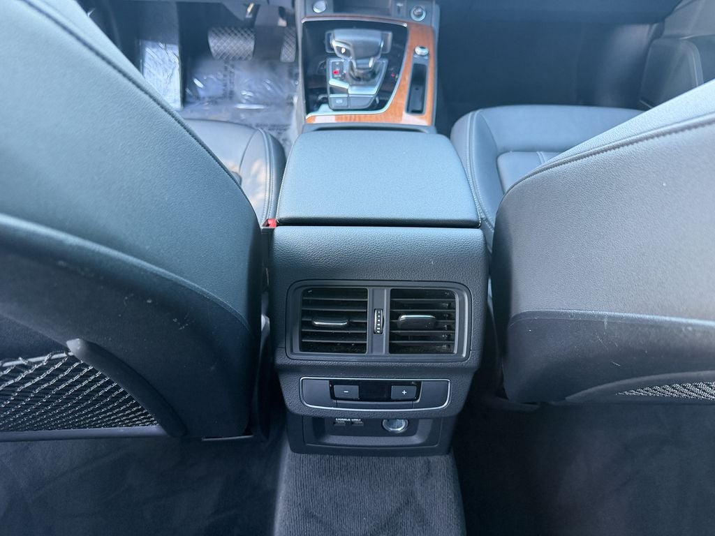 2023 Audi Q5 45 S line Premium quattro