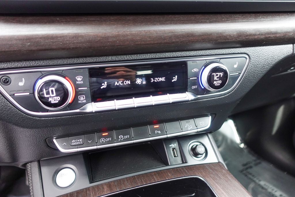 2024 Audi Q5 45 S line Premium quattro