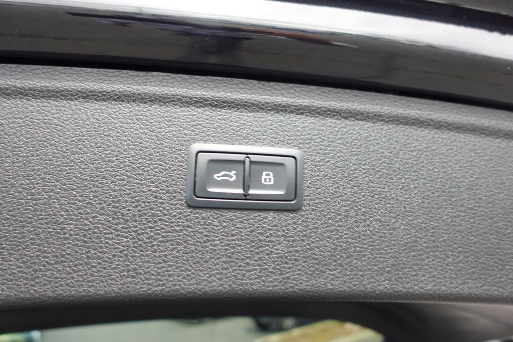 2024 Audi Q5 45 S line Premium quattro