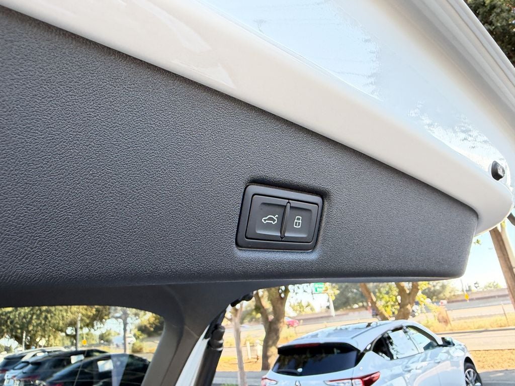 2026 Audi Q5 2.0T Premium Plus quattro