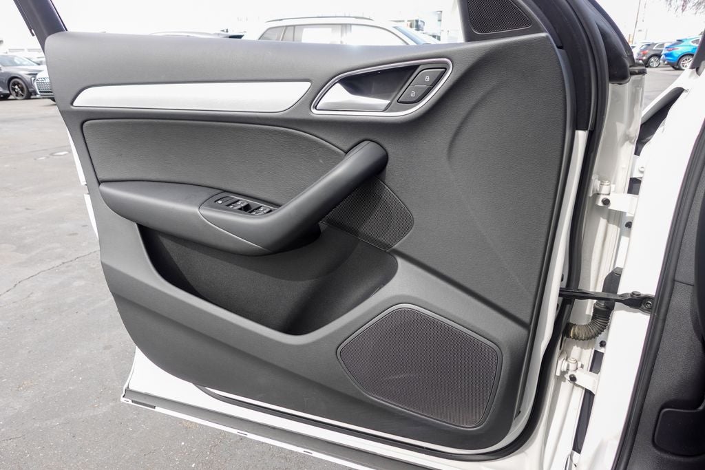 2018 Audi Q3 2.0T Premium quattro