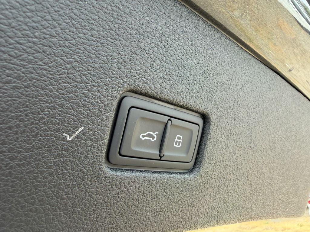 2026 Audi Q8 55 Premium Plus quattro