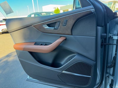 2025 Audi Q8 55 Premium Plus quattro