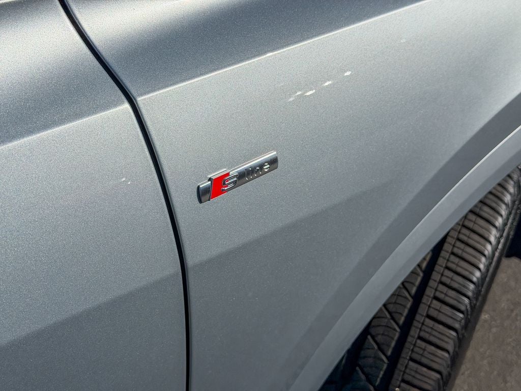 2025 Audi Q8 55 Premium Plus quattro