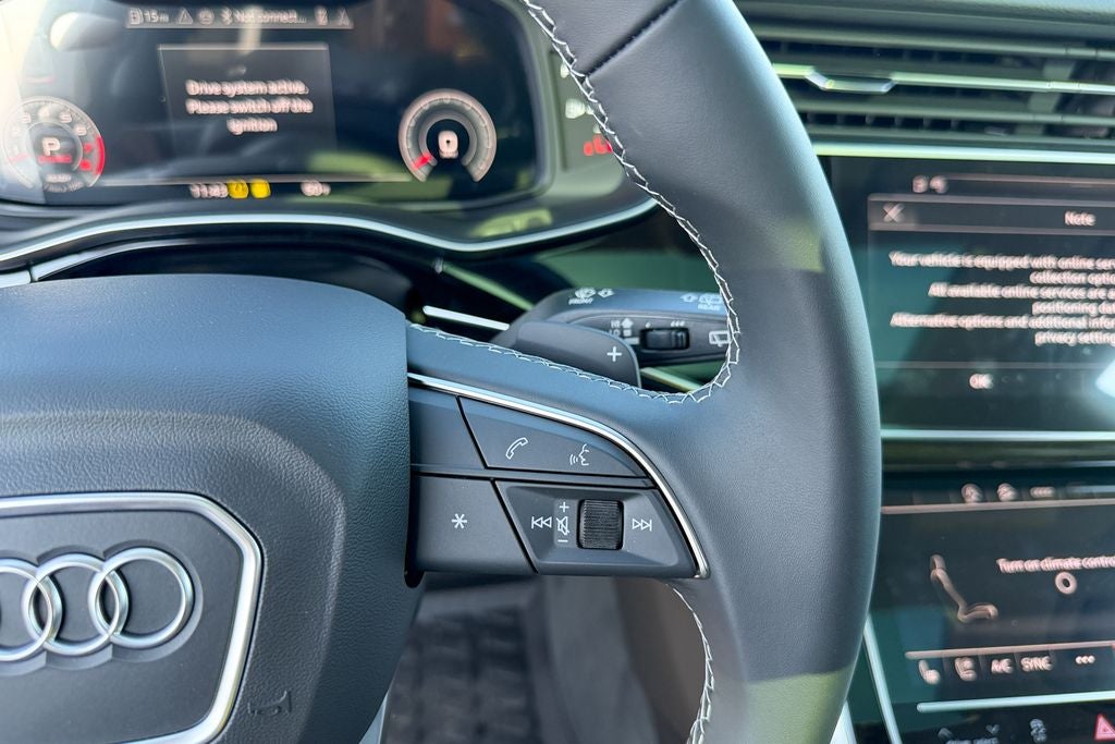 2025 Audi Q8 55 Premium Plus quattro