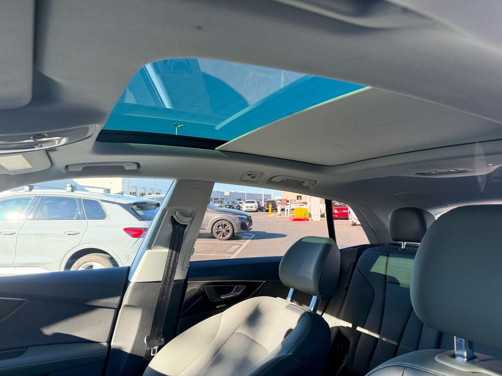 2025 Audi Q8 55 Premium Plus quattro