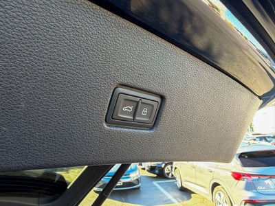 2025 Audi Q8 55 Premium Plus quattro