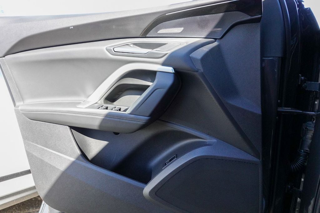 2025 Audi Q5 2.0T Prestige quattro