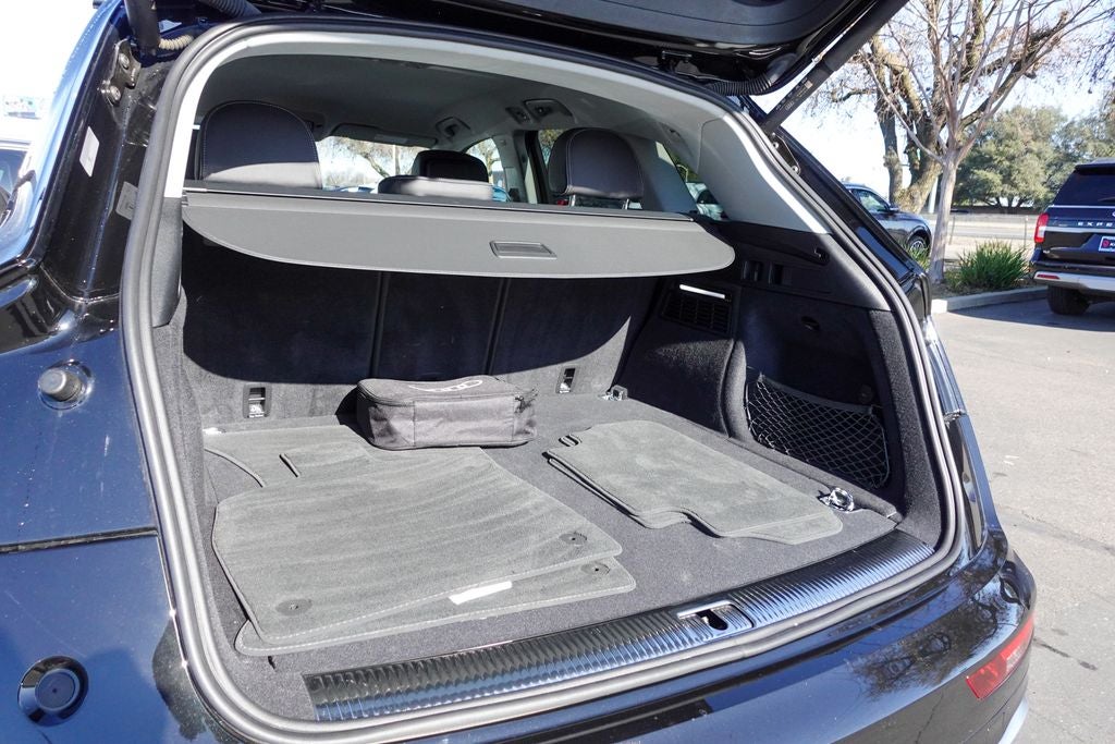 2025 Audi Q5 e 55 Premium S Line