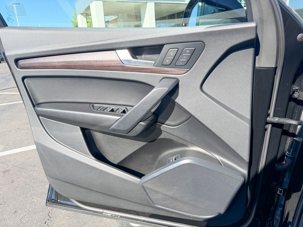 2022 Audi Q5 45 S line Premium quattro