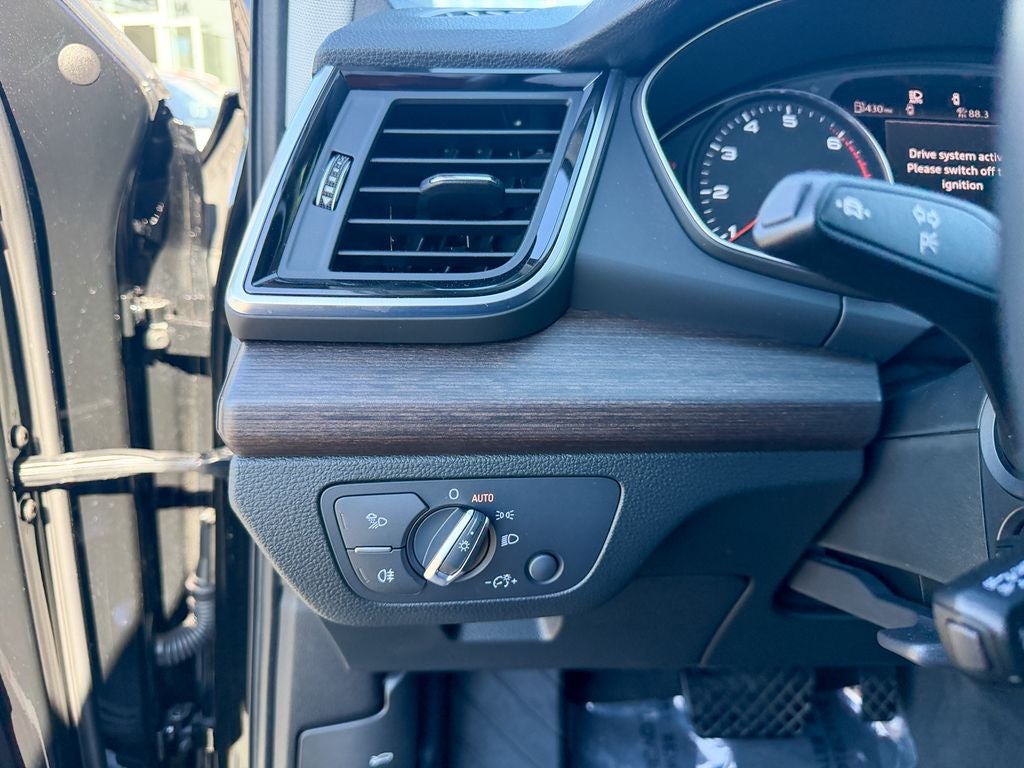 2022 Audi Q5 45 S line Premium quattro