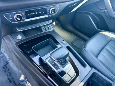 2022 Audi Q5 45 S line Premium quattro