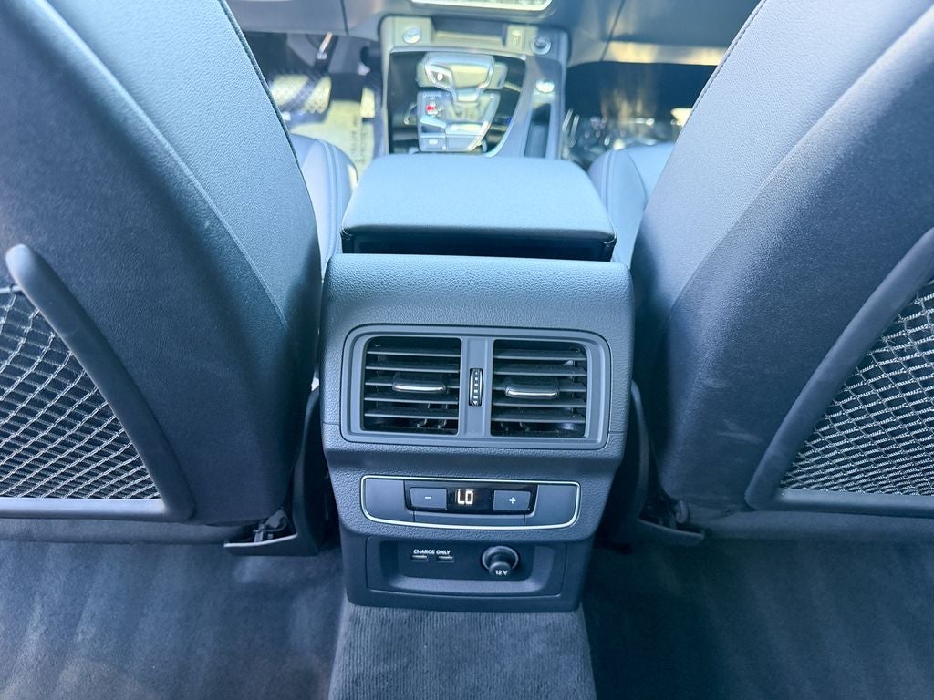 2022 Audi Q5 45 S line Premium quattro