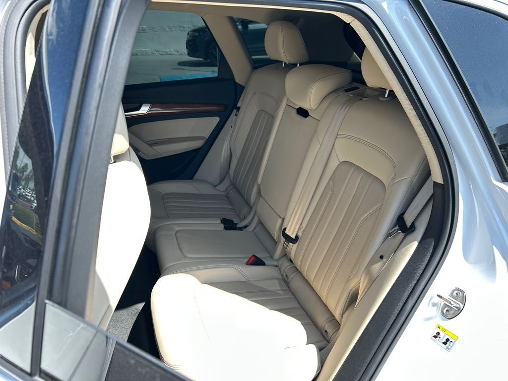 2023 Audi Q5 45 S line Premium quattro