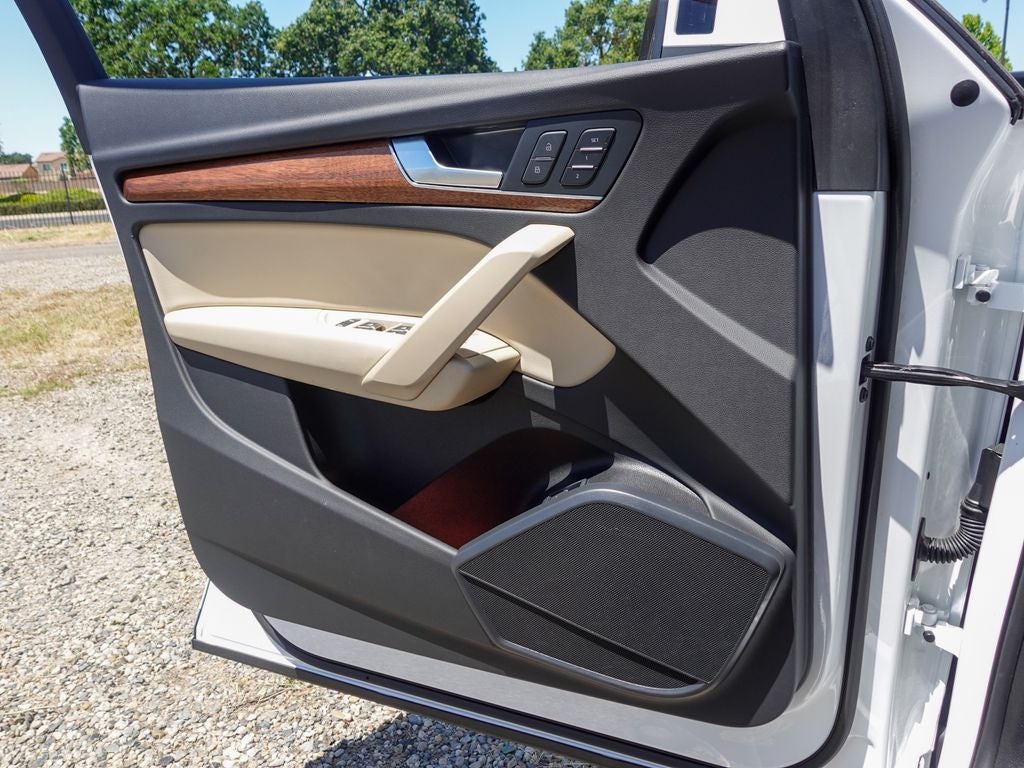 2023 Audi Q5 45 S line Premium quattro