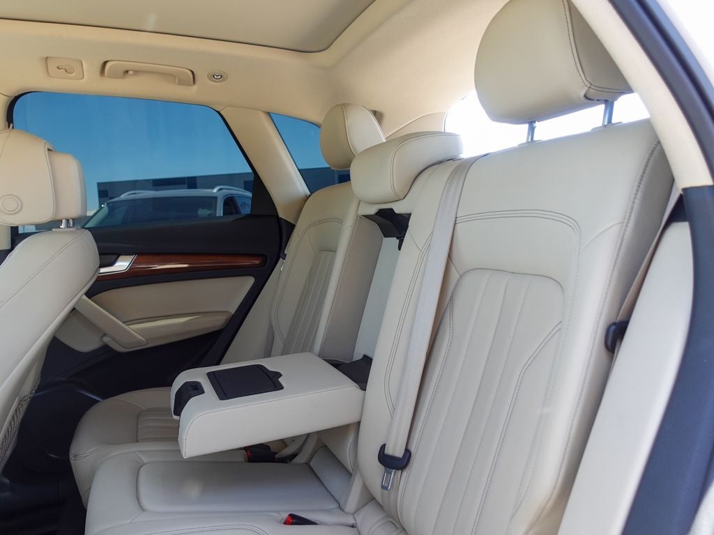 2023 Audi Q5 45 S line Premium quattro