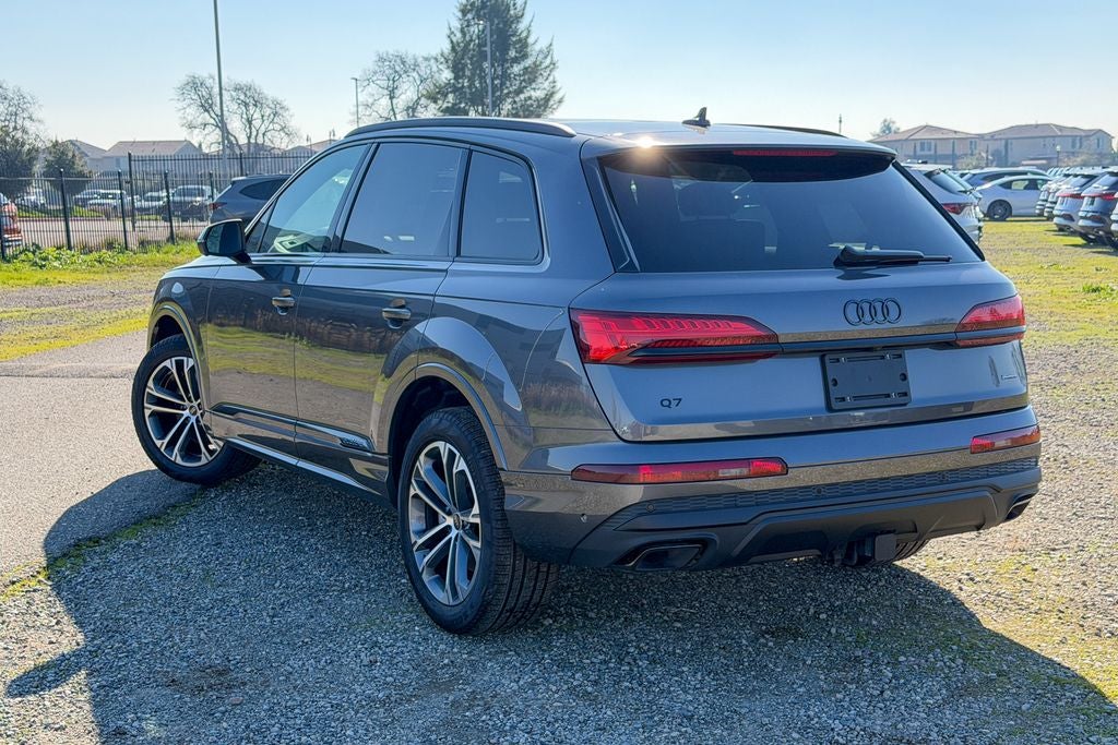 2025 Audi Q7 45 Premium Plus quattro