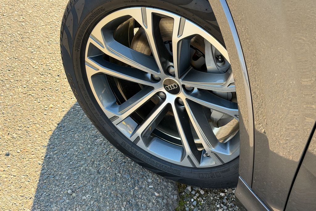 2025 Audi Q7 45 Premium Plus quattro