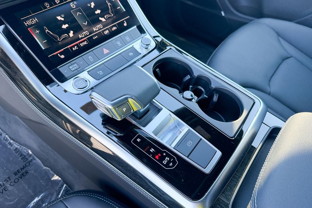 2025 Audi Q7 45 Premium Plus quattro