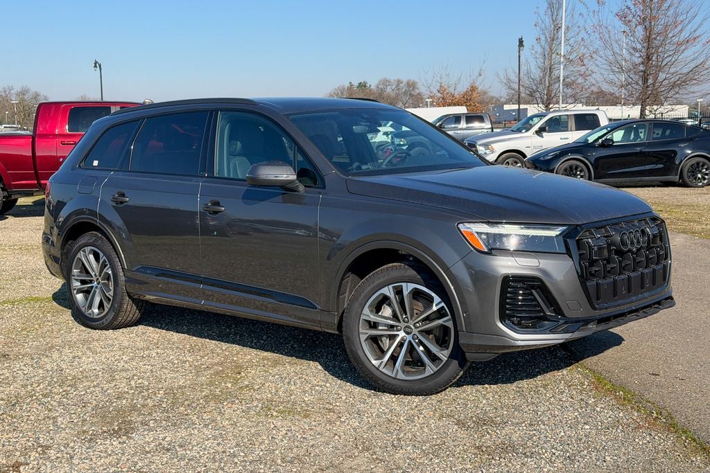 2025 Audi Q7 45 Premium Plus quattro