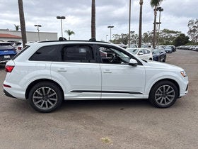 2023 Audi Q7 45 Premium Plus quattro