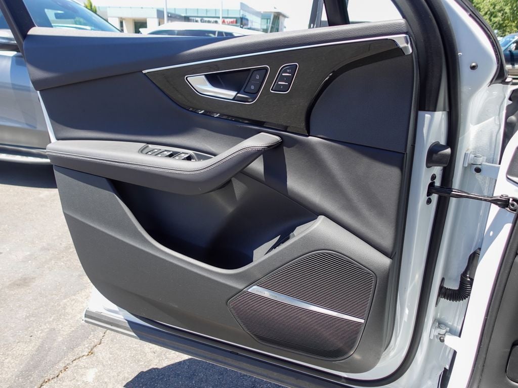 2025 Audi Q7 45 Premium Plus quattro