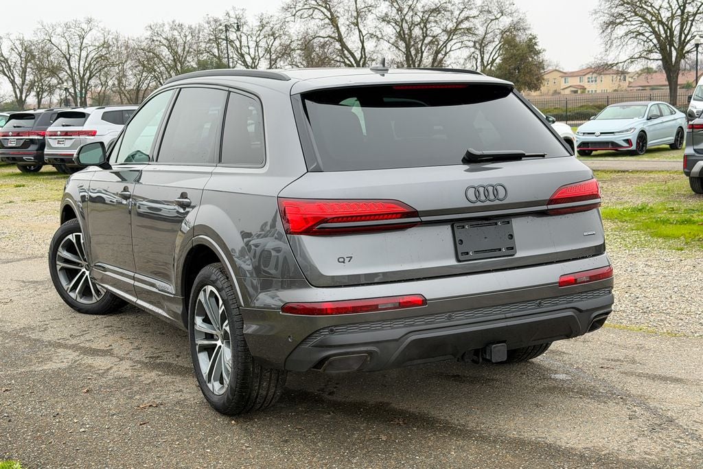 2025 Audi Q7 45 Premium Plus quattro