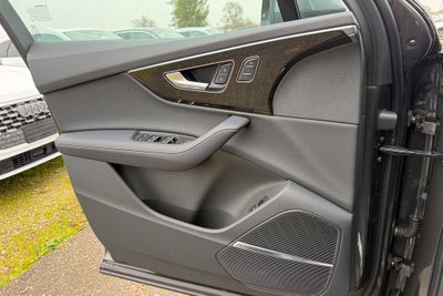2025 Audi Q7 45 Premium Plus quattro