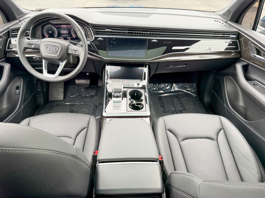 2025 Audi Q7 45 Premium Plus quattro