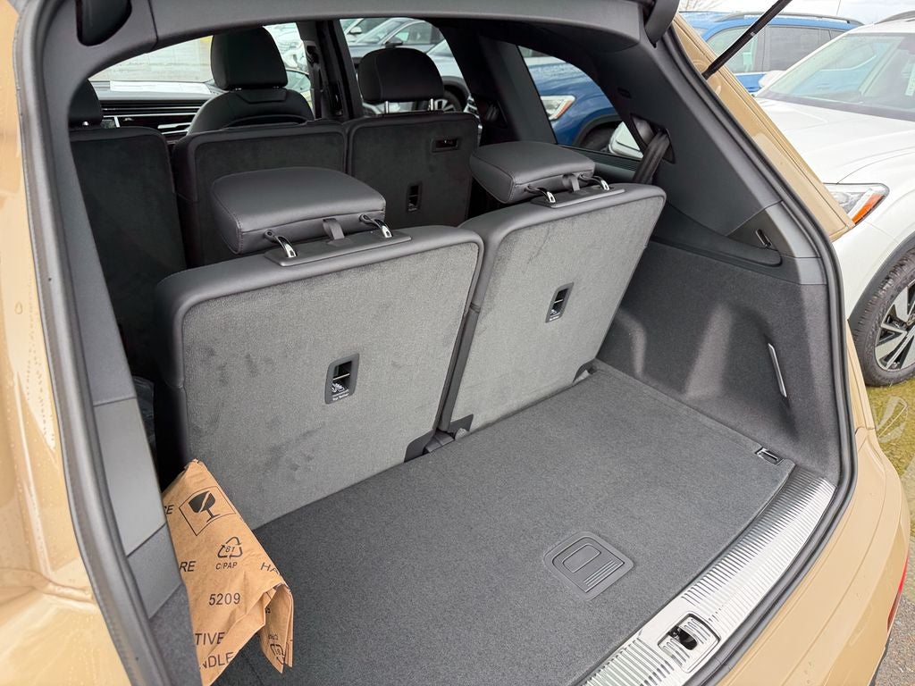 2026 Audi Q7 45 Premium Plus quattro