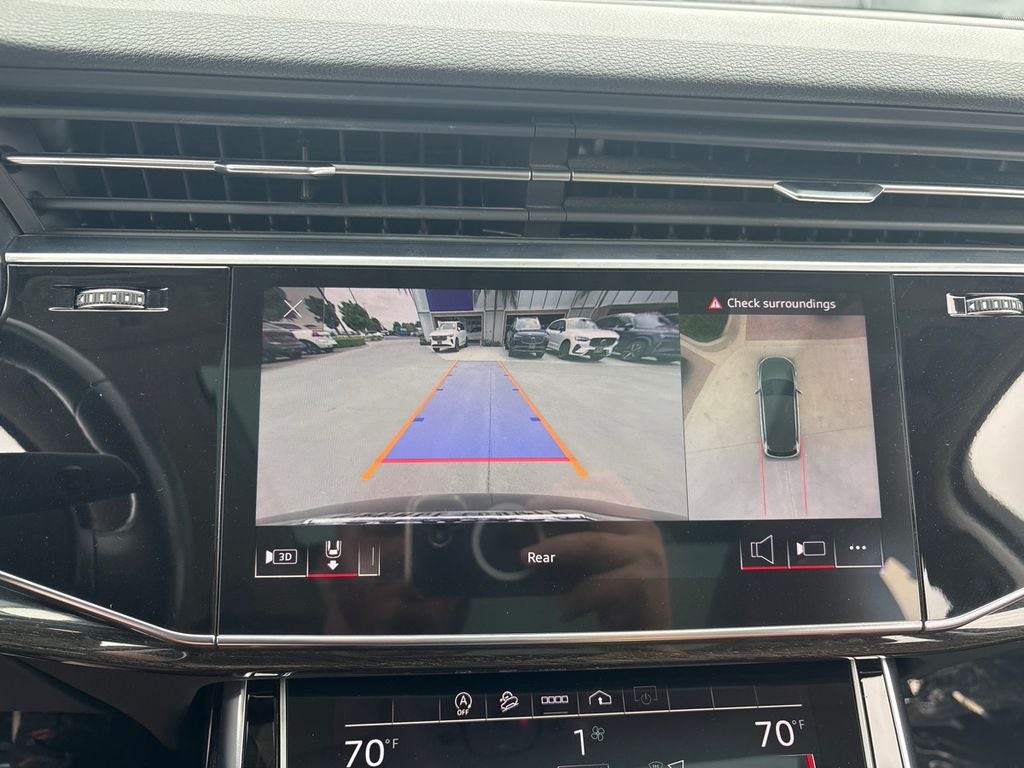 2022 Audi Q7 45 Premium Plus quattro