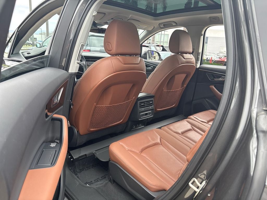 2022 Audi Q7 45 Premium Plus quattro