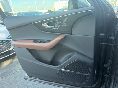 2022 Audi Q7 45 Premium Plus quattro