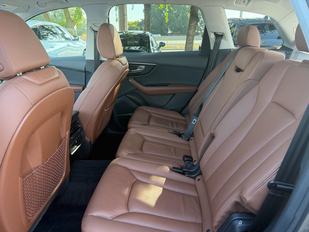 2022 Audi Q7 45 Premium Plus quattro