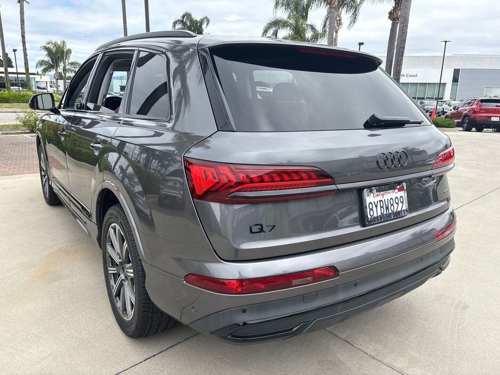 2022 Audi Q7 45 Premium Plus quattro