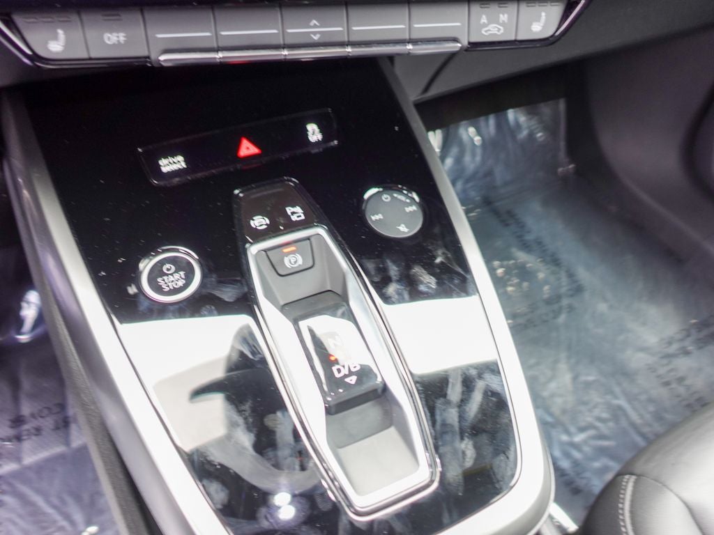 2024 Audi Q4 e-tron Prestige quattro